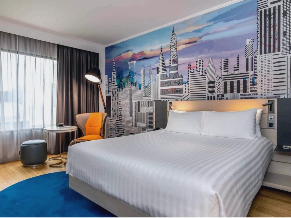 Siam Square, khu vực mua sắm sầm uất gần Novotel Bangkok