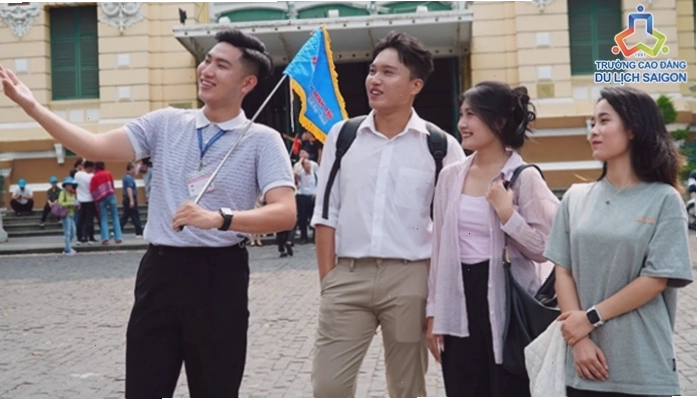 Sinh viên ngành Hướng dẫn Du lịch