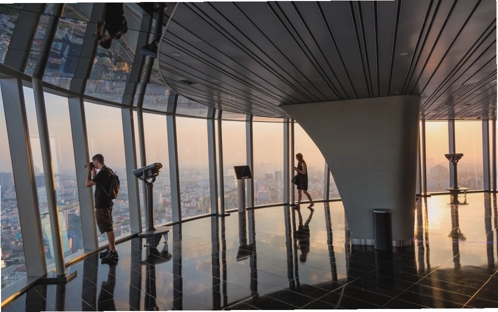 Skyview của Bitexco Financial Tower nhìn toàn cảnh thành phố