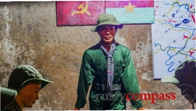 Tái hiện các chiến sĩ trong Hầm mộ Củ Chi