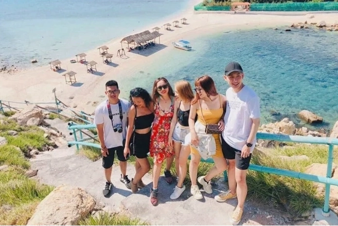 Tắm bùn khoáng nóng tại Hòn Tằm, Nha Trang