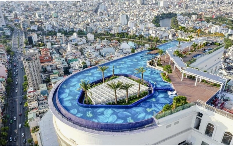 Tầm nhìn bao quát thành phố từ Khách sạn La Vela Saigon