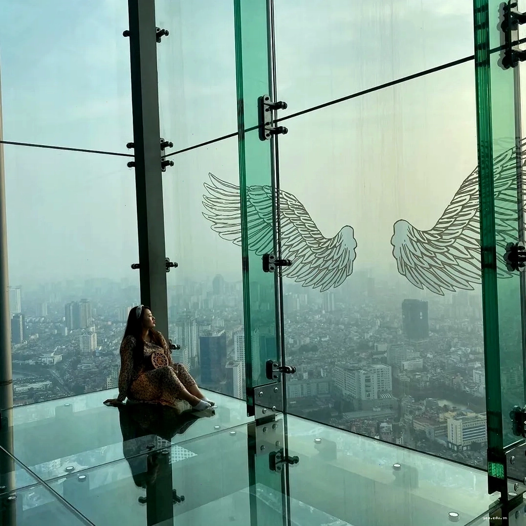 Tầm nhìn toàn cảnh Hà Nội từ Sky Walk Lotte Center