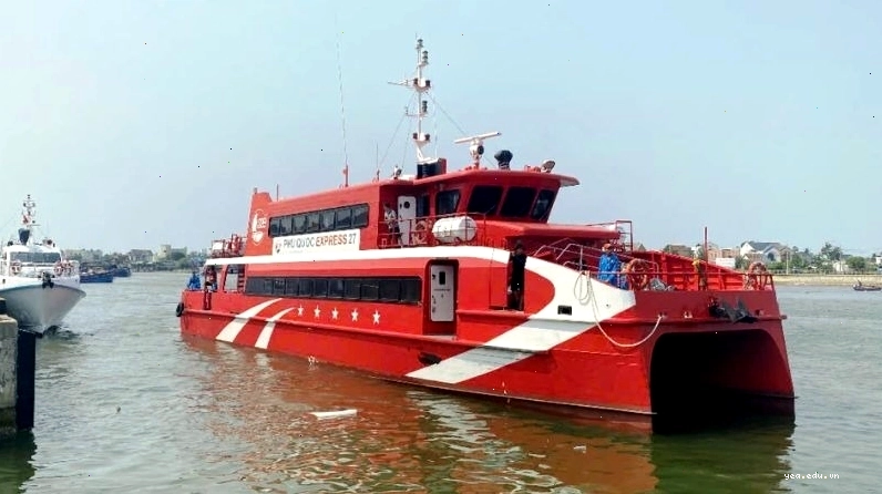 Tàu Phú Quốc Express 27 hiện đại trên tuyến Sa Kỳ - Lý Sơn