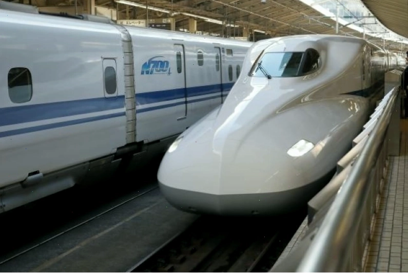 Tàu Shinkansen Nhật Bản