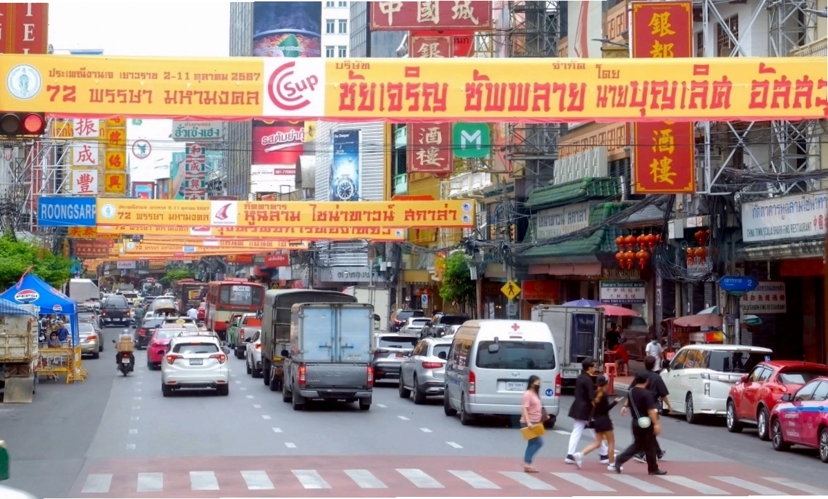 Taxi là sự lựa chọn lý tưởng dành cho các bạn đi theo nhóm đông người tại Bangkok