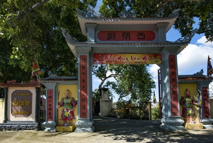 Thành cổ Lạng Sơn với cổng thành phía Nam uy nghiêm