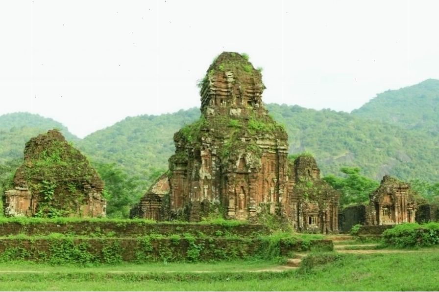 Thánh địa Mỹ Sơn tượng trưng cho từng giai đoạn lịch sử của vương quốc Chăm Pa