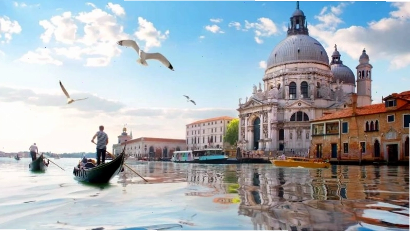 Thành phố Venice thơ mộng với những con kênh đào
