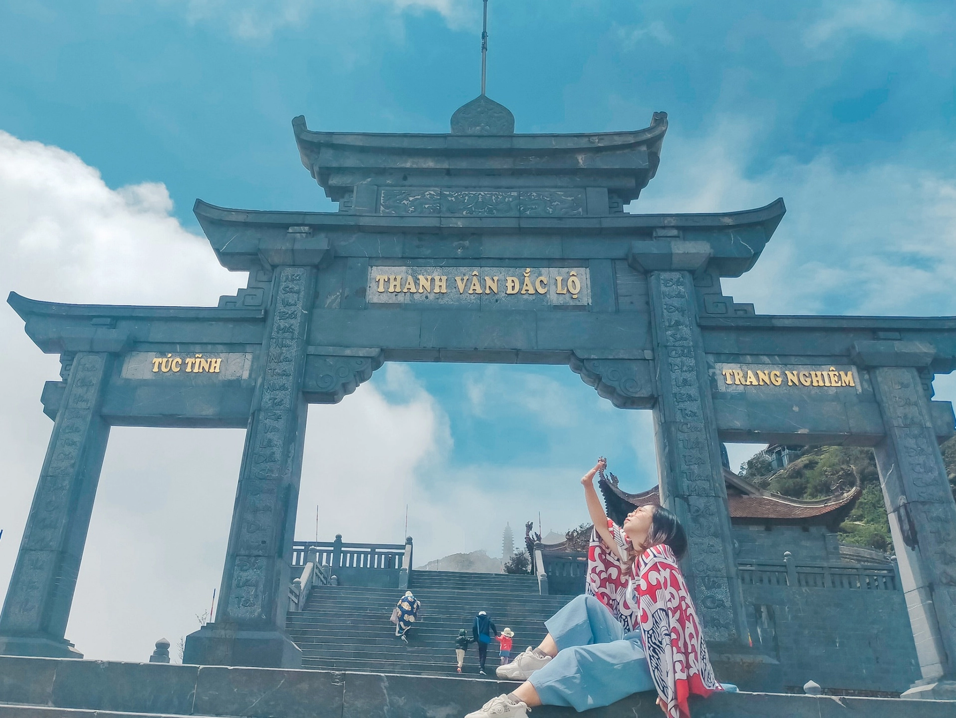 Thanh Vân Đắc Lộ Sa Pa Cổng Trời Bí Ẩn Giữa Đỉnh Fansipan