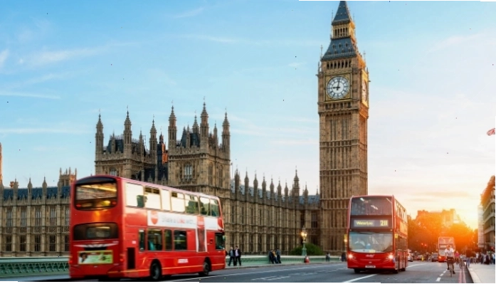 Tháp đồng hồ Big Ben uy nghiêm