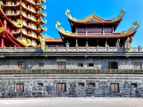 Tháp Văn Môn Yên Phong Bắc Ninh: Biểu Tượng Văn Hóa và Tâm Linh
