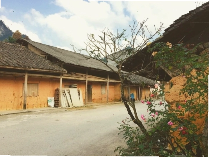 Thị trấn Phó Bảng Hà Giang với những ngôi nhà cổ kính nhuốm màu thời gian