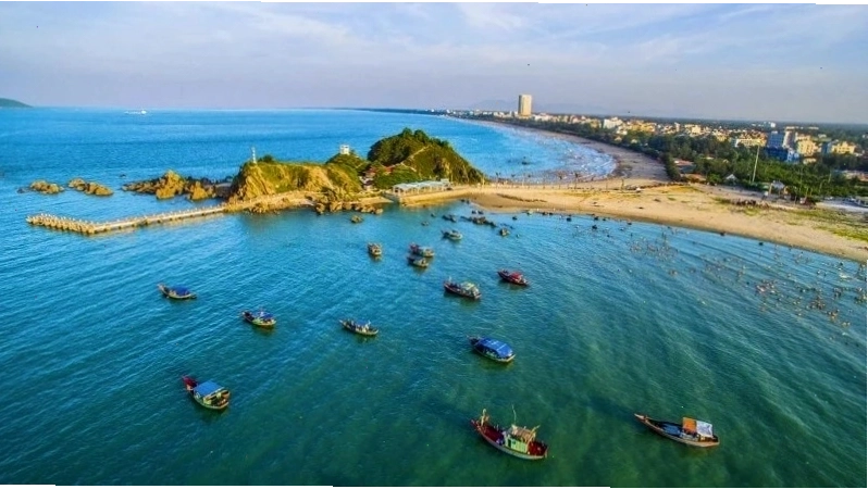 Thời tiết lý tưởng từ tháng 4 đến tháng 8 cho du lịch biển Cửa Lò