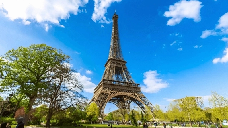 Thông tin chi tiết về tháp Eiffel của Pháp