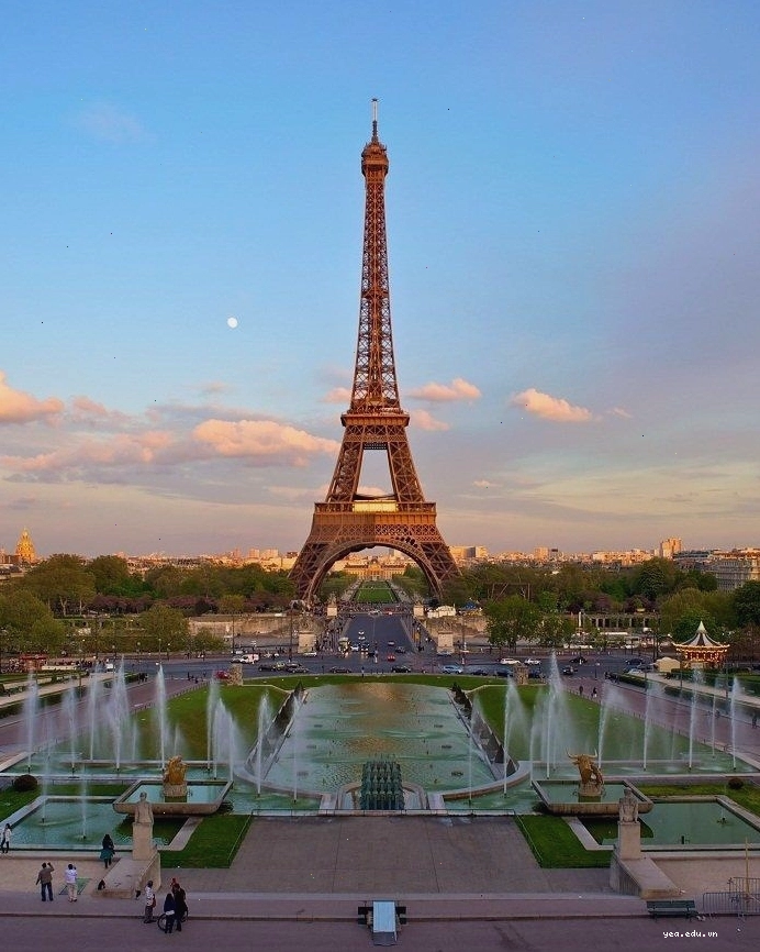 Thủ đô Paris về đêm