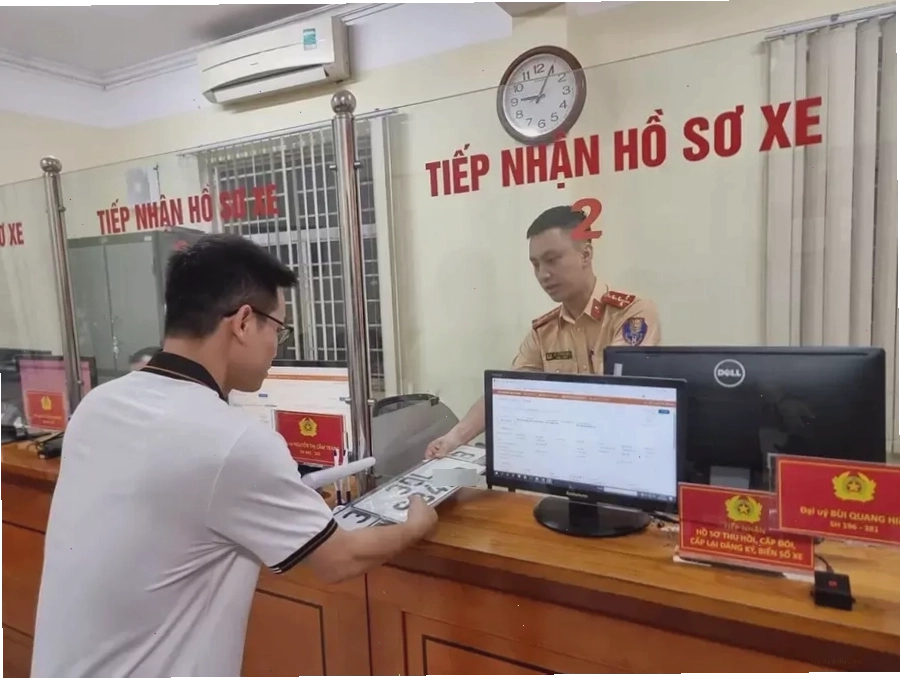 Thủ tục đăng ký và cấp biển số xe tại cơ quan công an