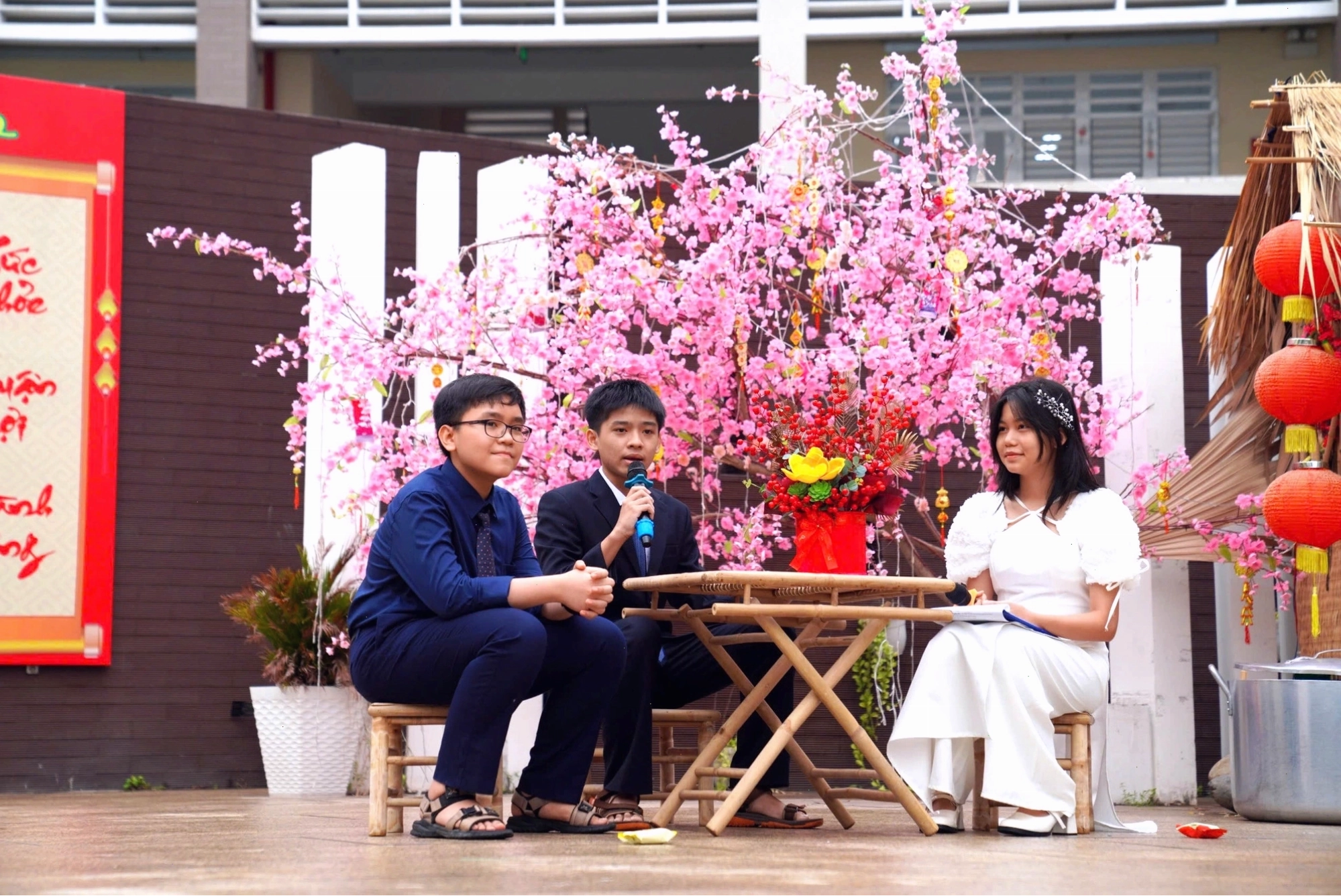 Thư viện trường Lê Thánh Tông với nhiều đầu sách phong phú