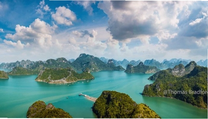 Thủy phi cơ cất cánh trên mặt nước