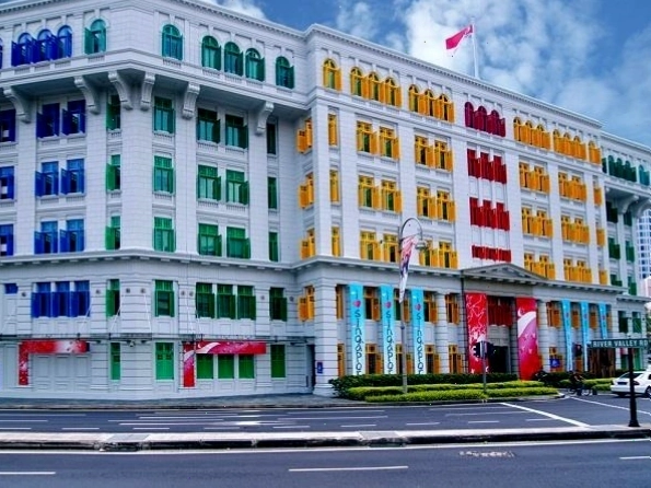 Tòa nhà Mica với kiến trúc nhiều màu sắc nổi bật tại Singapore