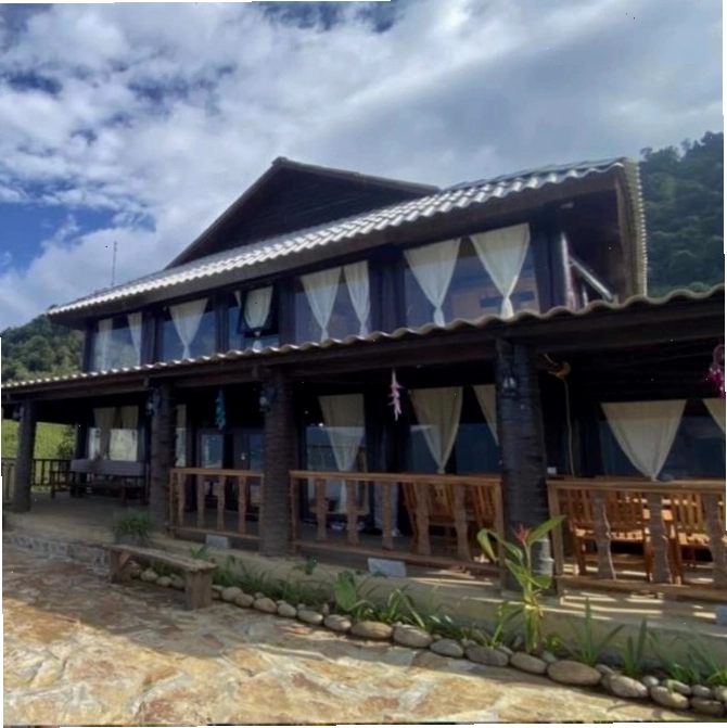 Toàn cảnh Cam's House Tà Xùa với không gian mộc mạc và view thung lũng