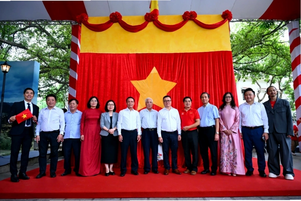 Toàn cảnh Chùa Đồng trên đỉnh Yên Tử, một công trình kiến trúc bằng đồng uy nghiêm