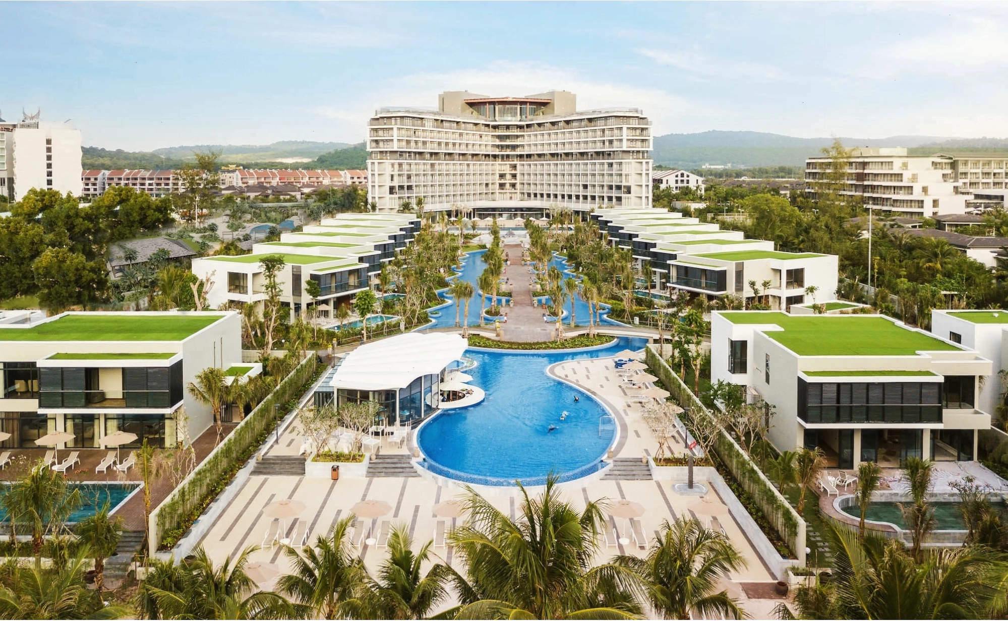 Toàn cảnh khu nghỉ dưỡng Best Western Premier Sonasea Phú Quốc nhìn từ trên cao