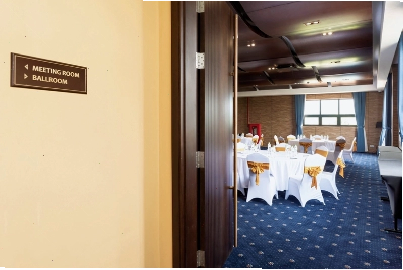 Toàn cảnh khu nghỉ dưỡng Wyndham Sky Lake Resort & Villas Chương Mỹ nhìn từ trên cao