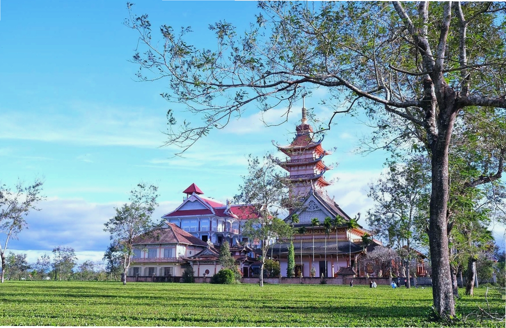 Toàn cảnh núi lửa Chư Đang Ya hoang sơ tại huyện Chư Păh Gia Lai
