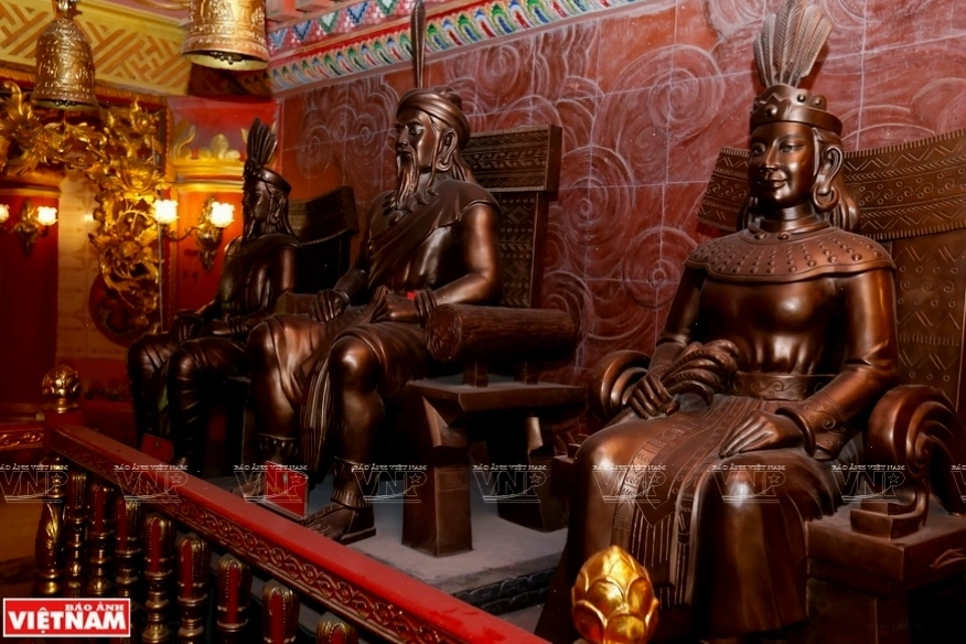 Toàn cảnh Tháp Đại Bi Kim Cương tại chùa Thánh Quang, Văn Môn, Yên Phong, Bắc Ninh