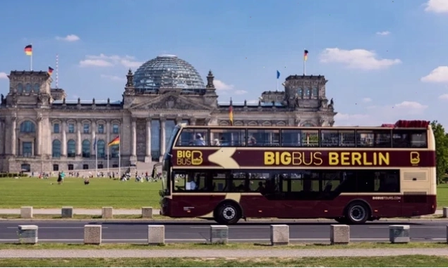 Toàn cảnh Tháp truyền hình Berlin nhìn từ xa