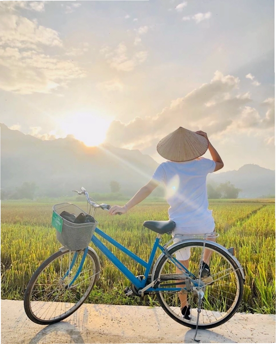 Toàn cảnh thung lũng Mai Châu nhìn từ trên cao