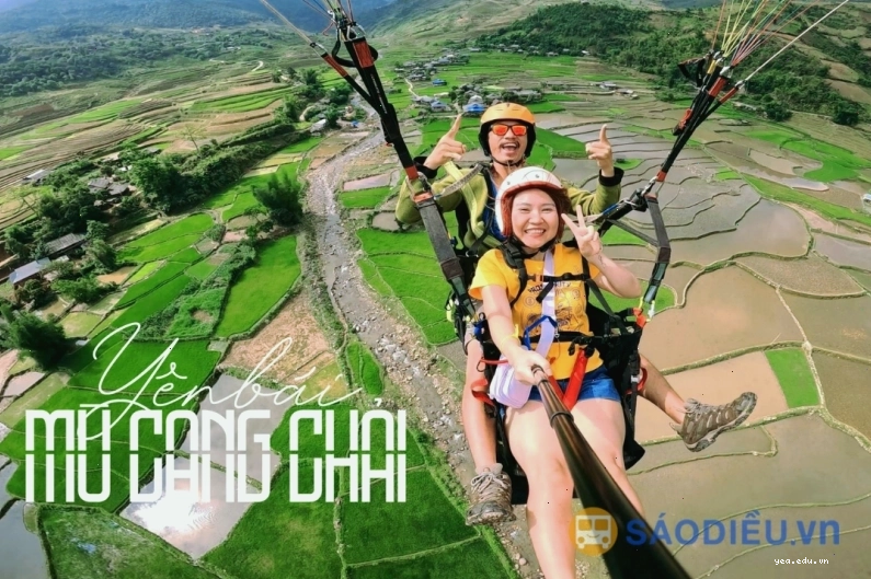 Toàn cảnh thung lũng Mù Cang Chải nhìn từ đèo Khau Phạ