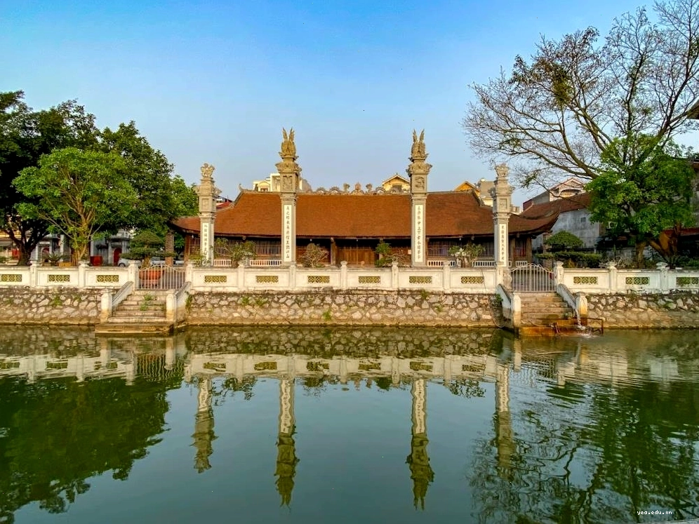 Toàn cảnh uy nghiêm của đình làng Thanh Am, Long Biên