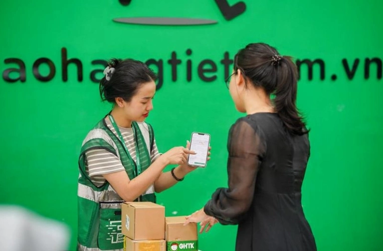 Tổng đài Giao Hàng Tiết Kiệm: Hỗ trợ khách hàng toàn diện 2026
