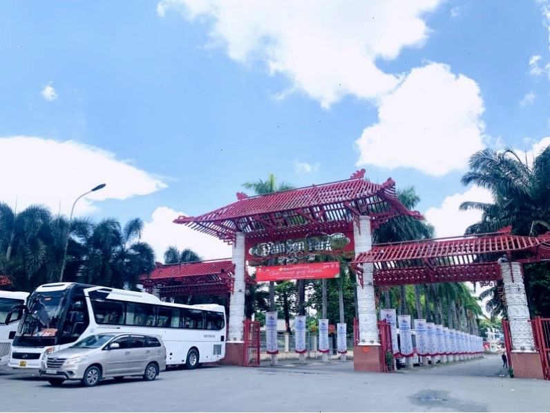 Tổng quan không gian xanh mát tại Đầm Sen Khô