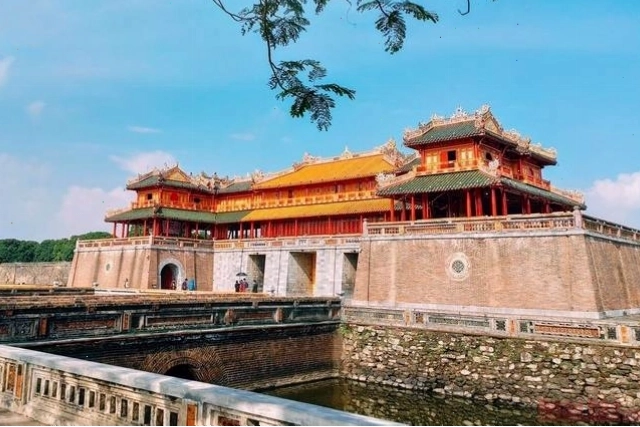Tổng quan Việt Nam trong 10 ngày
