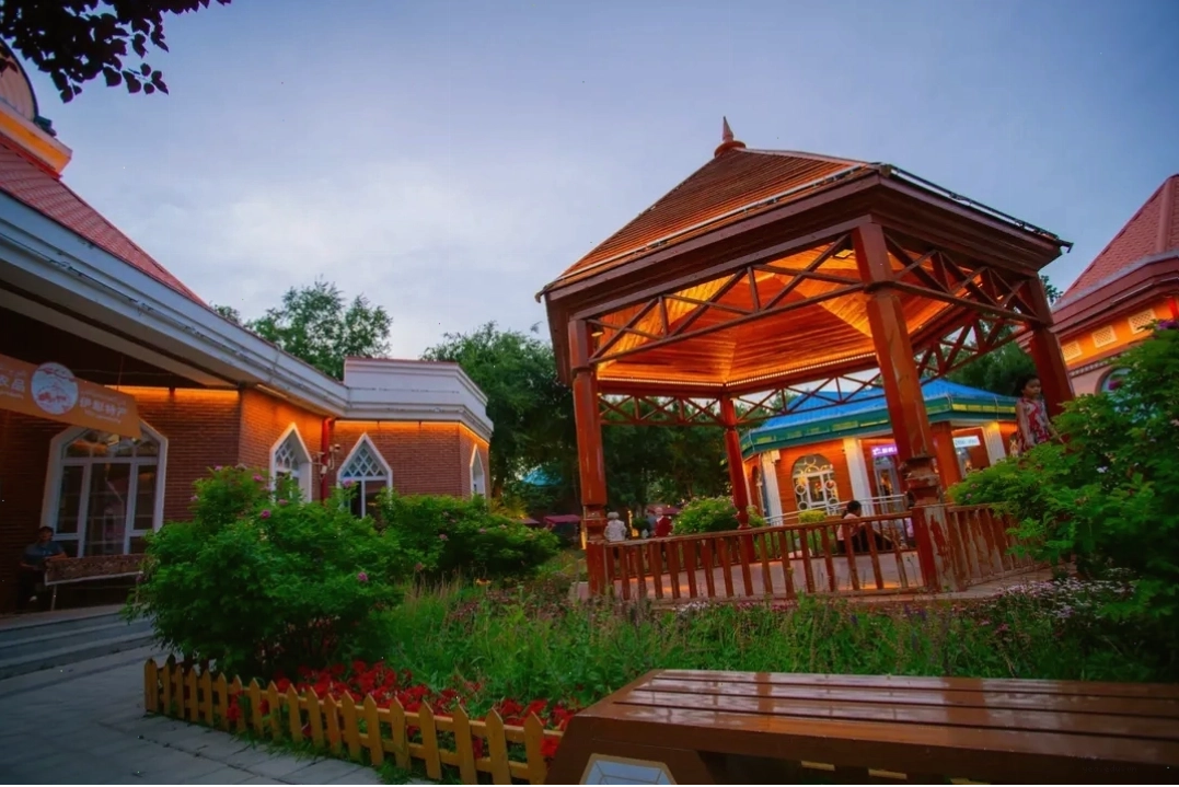 Tour du lịch Tân Cương (Urumqi - Khuê Đồn - Y Ninh - Tekes - Thảo Nguyên Nalati)