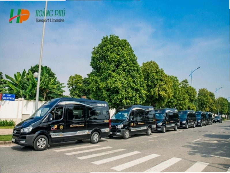 Trải nghiệm di chuyển sang trọng cùng Hoàng Phú Limousine
