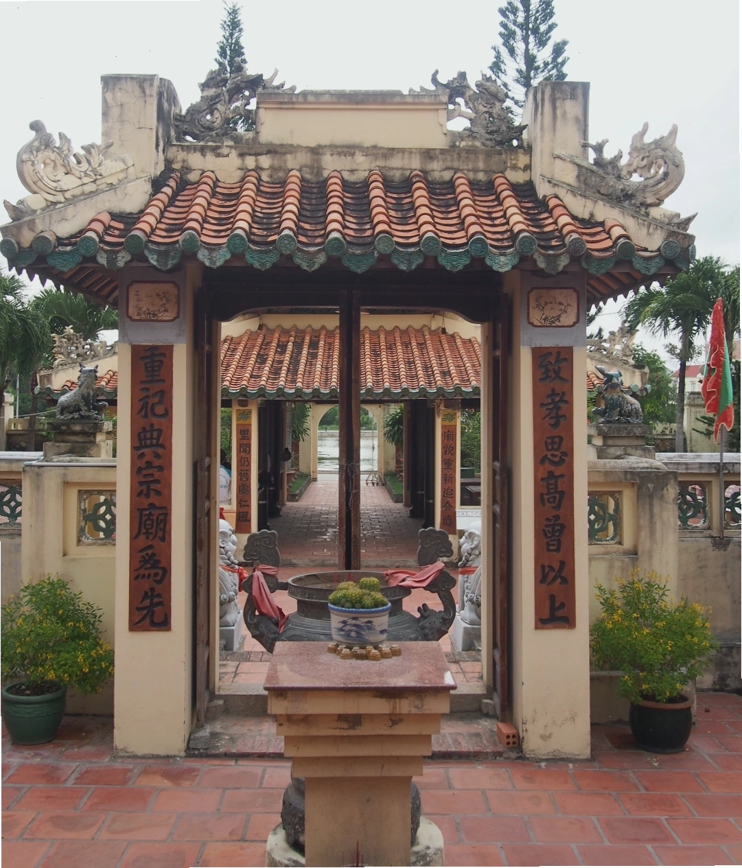 Trải nghiệm đi thuyền trong Rừng Tràm Trà Sư