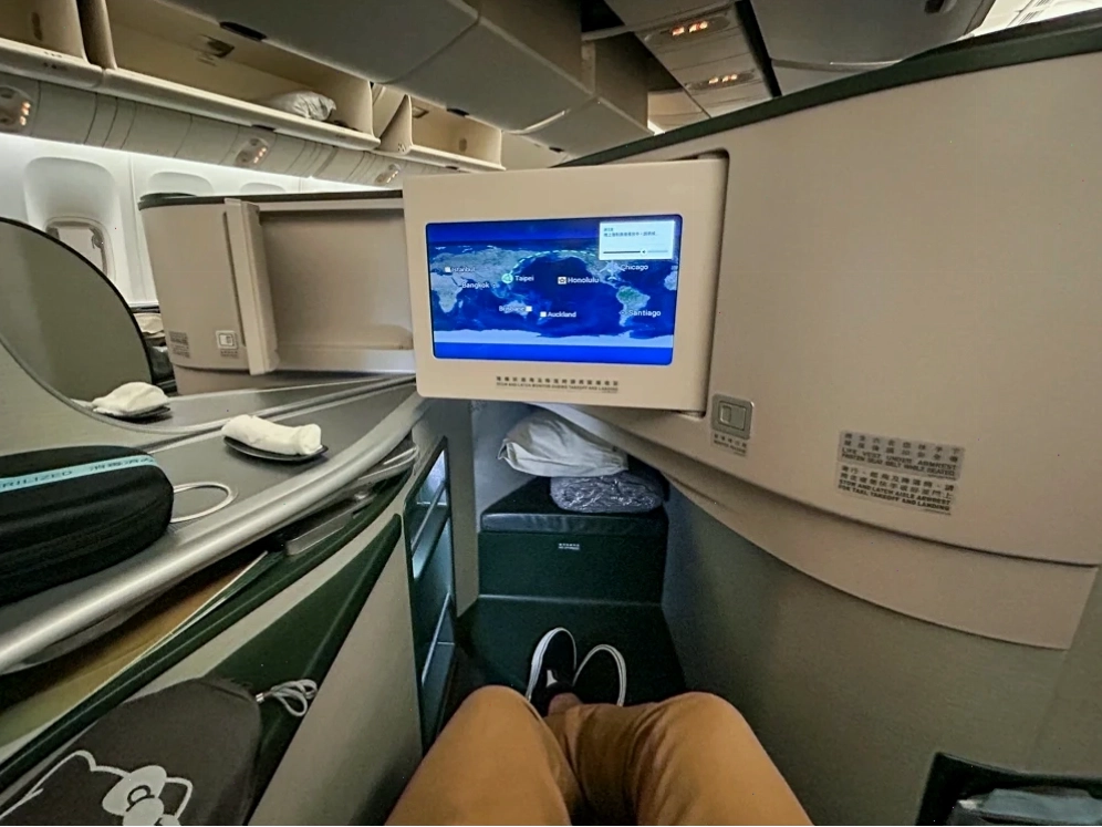 Trải nghiệm EVA Air Business Class trên chuyến bay dài