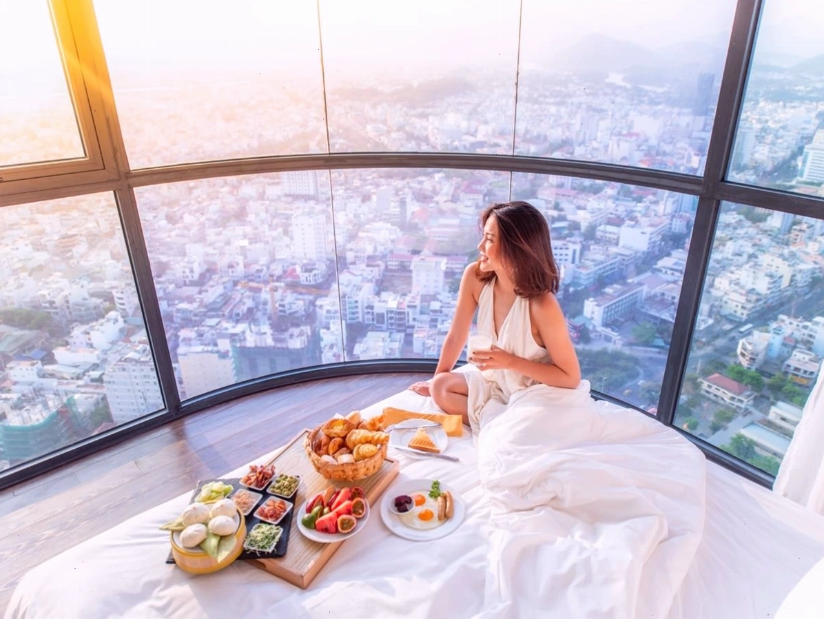 Trải nghiệm Skyview Landmark 81 với tầm nhìn 360 độ