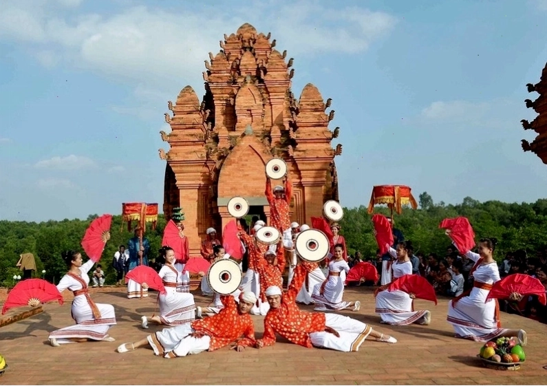 Trải nghiệm văn hóa độc đáo tại Lễ hội Katê
