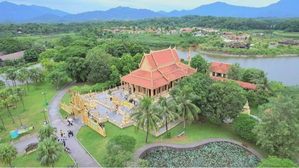 Trải nghiệm văn hóa tại Làng Văn hóa Du lịch Ba Vì