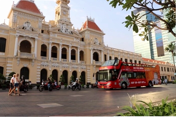 Trải nghiệm xe buýt Hop On Hop Off
