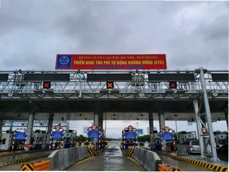 Trạm thu phí không dừng trên cao tốc Hà Nội - Hải Phòng