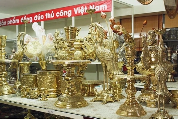 Tranh đồng phong thủy tại làng nghề Đại Bái