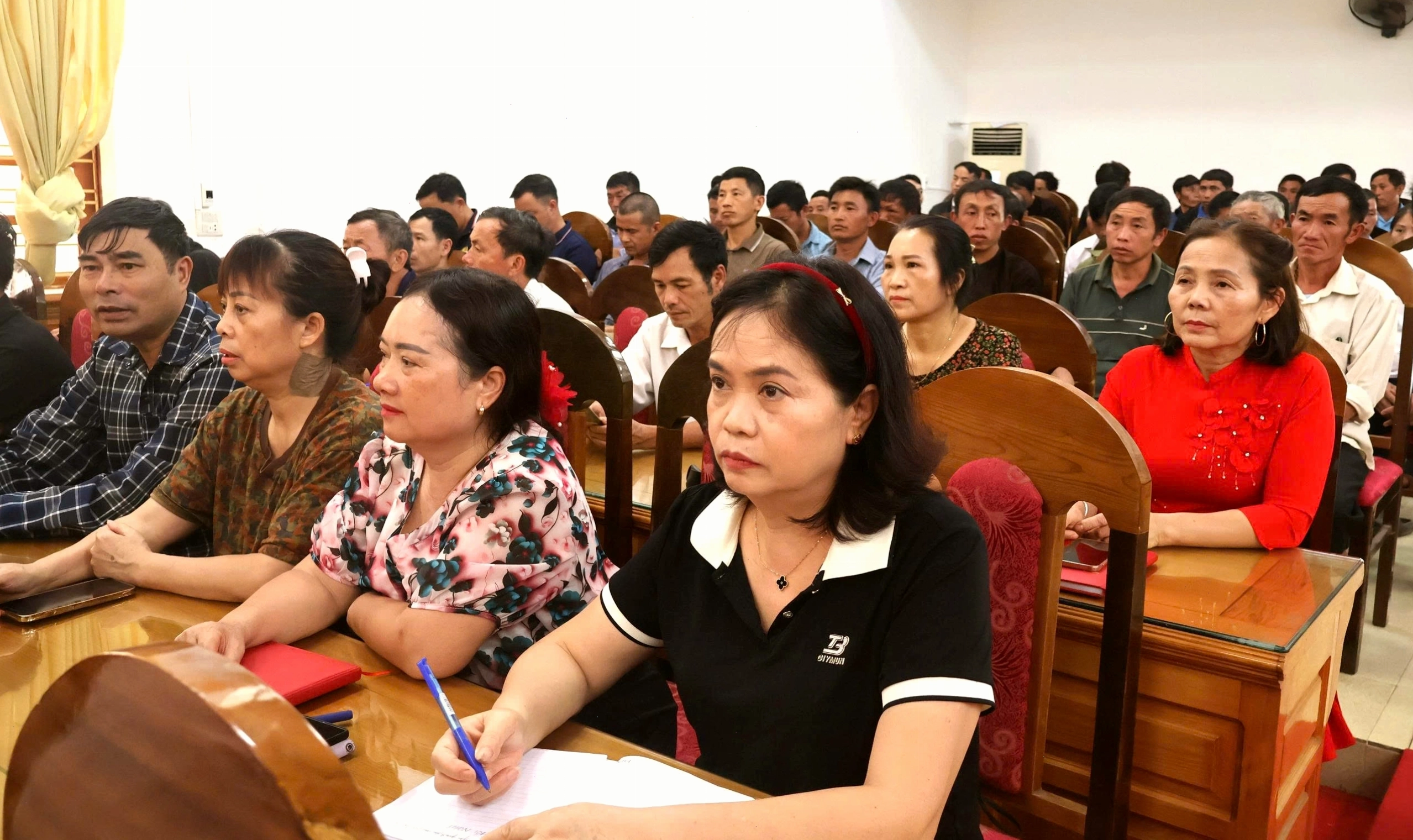 Trò chuyện với người dân bản địa tại Mù Cang Chải