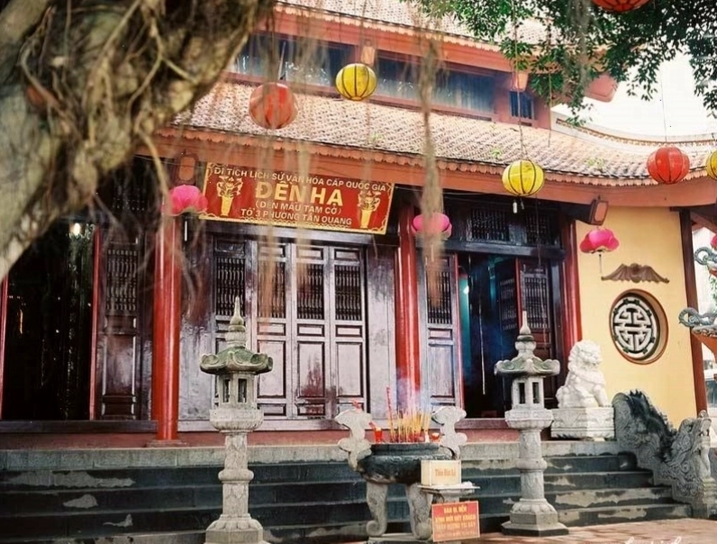 Trưng bày tại Bảo tàng Tuyên Quang
