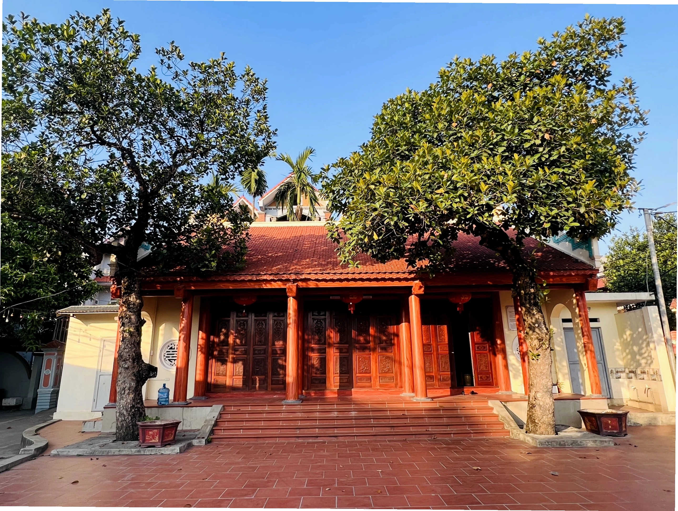 Trường học đạt chuẩn tại Xuân Canh